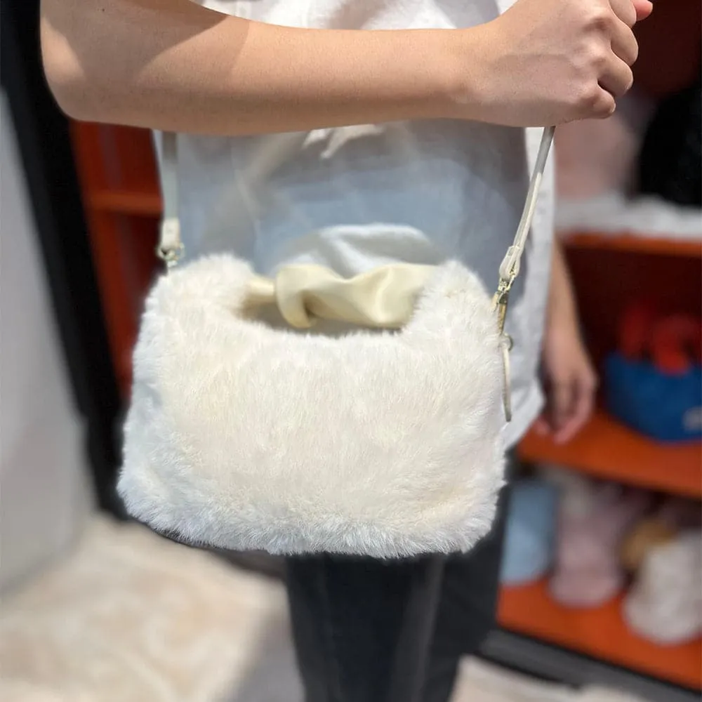 AG Collective Fashionable Fluffy Women's Handbag