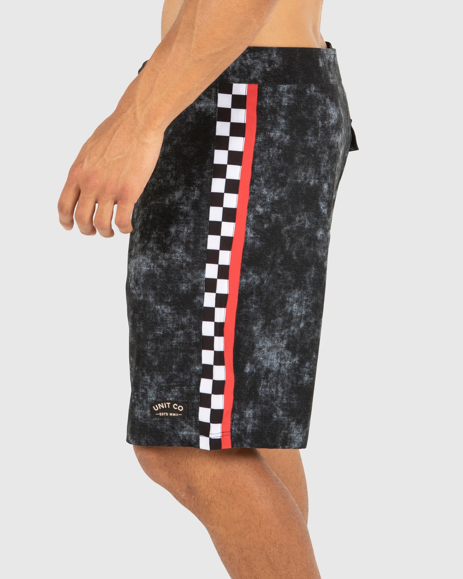 UNIT Tract 19" Boardshorts